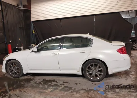 2013 Infiniti G37X из США, поврежденный, VIN JN1CV6AR4DM762179